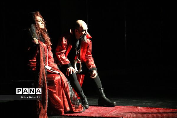 اجرای تئاتر «هملت»