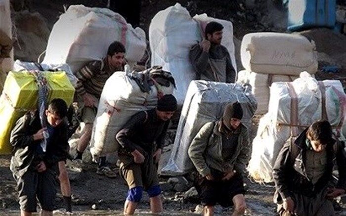 محمودزاده، نماینده مجلس: کولبران برای کار در حال مهاجرت به عراق هستند