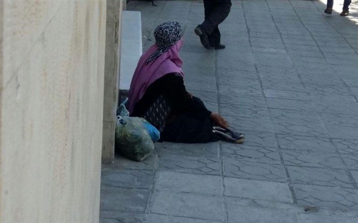 متکدیان آذربایجان غربی وام کم بهره اشتغال دریافت می‌کنند