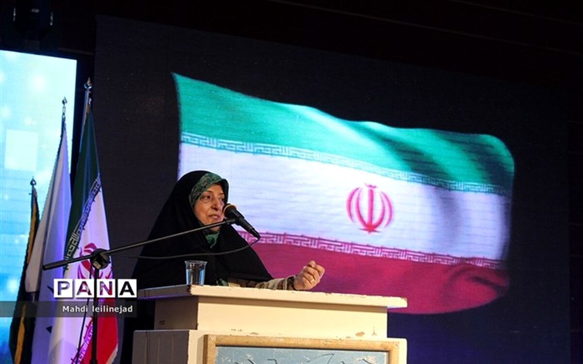 معصومه ابتکار خبر داد:  برنامه‌ریزی  برای آموزش حقوق شهروندی به دانش‌آموزان