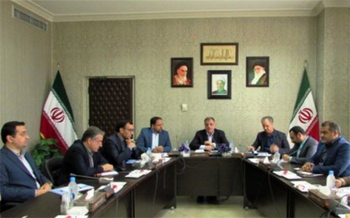 پاسخگویی به مطالبات مردم اصلی ترین وظیفه مدیران در سال 97