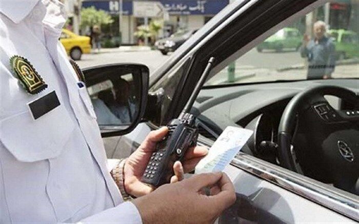 افسر پلیس چک 804 میلیون تومانی را به صاحبش برگرداند
