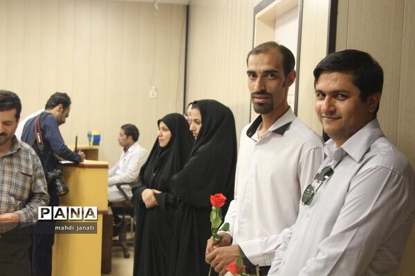 اهدای خون خبرنگاران قمی در روز اهدای خون و در آستانه روز خبرنگار