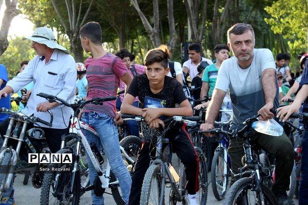 همایش هفتگی یک روز بدون خودرو در اسلامشهر