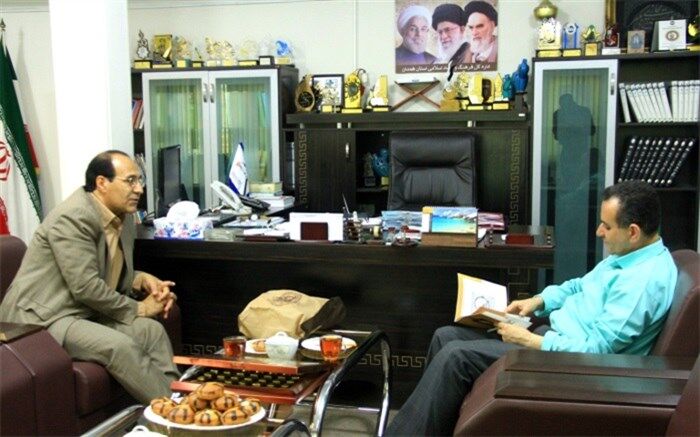 «قانون» ابن سینا ترجمه می‌شود