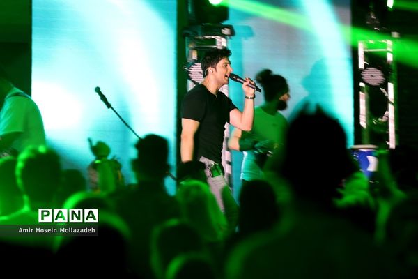 کنسرت فرزاد فرزین در ارومیه