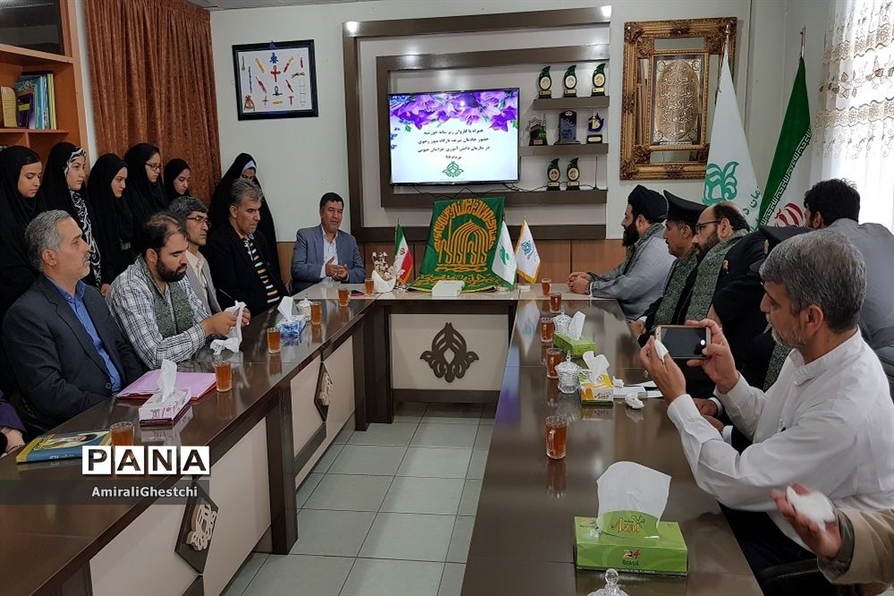 حضور کاروان خدام رضوی در سازمان دانش آموزی خراسان جنوبی