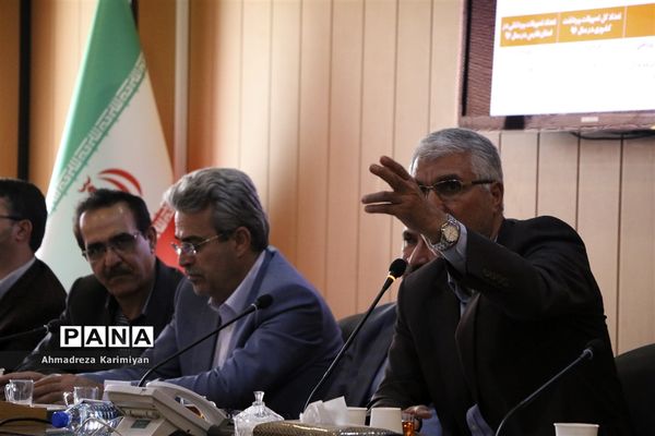 جلسه ستاد ساماندهی امور جوانان فارس