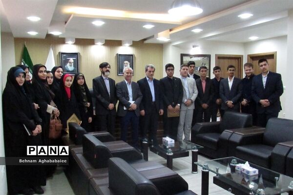 دیدار نمایندگان مجلس و مجمع دانش آموزی خوزستان با مدیرکل آموزش و پرورش و استاندار