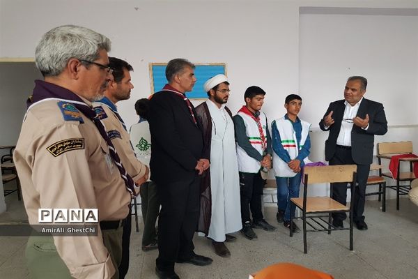 بازدید معاون پرورشی و رئیس سازمان دانش آموزی استان خراسان‌جنوبی از پیشتازان و اعضا سازمان دانش آموزی