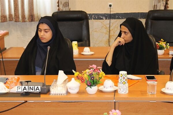 اولین نشست منطقه ای ( قطب 2) نهمین دوره مجلس دانش آموزی کشور در اردبیل
