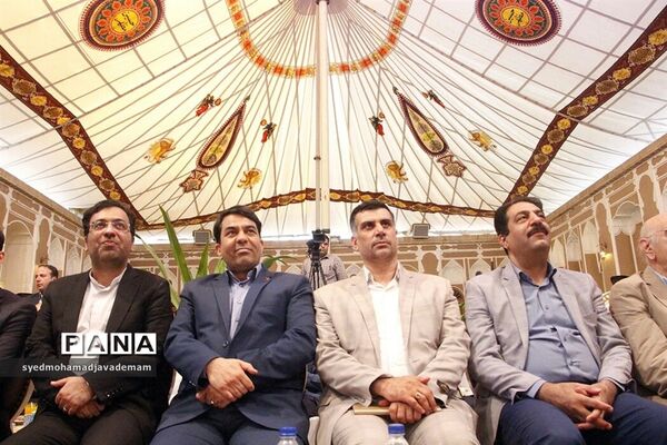 اختتامیه جشنواره ملی آیات خط در استان یزد