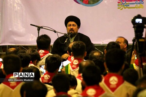حضور سید حسن خمینی در هشتمین اردوی ملی پیشتازان