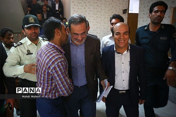 بازدید وزیر آموزش و پرورش از پروژه‌های عمرانی استان کرمان