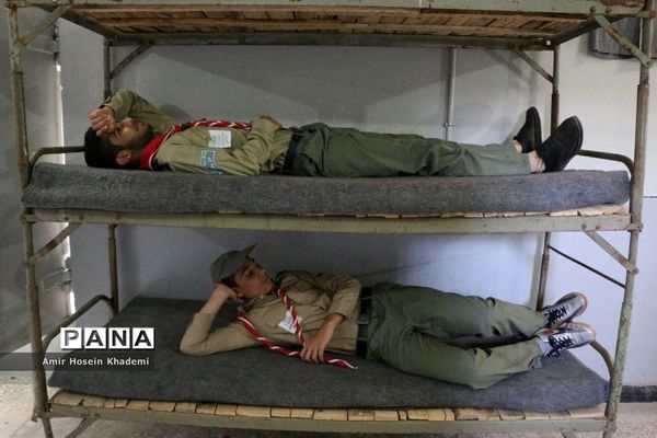 بازدید دانش آموزان پیشتاز هشتمین اردوی ملی از باغ موزه قصر