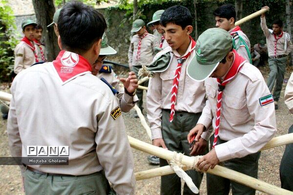 آزمون  ساخت پروژه ساخت باچوب طناب  توسط پیشتازان