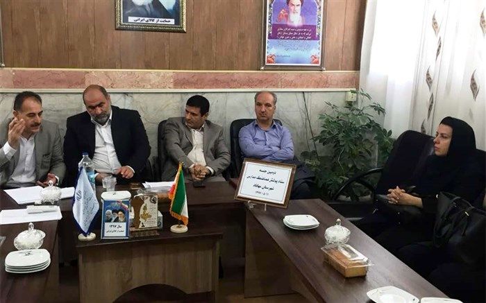 بررسی وضعیت همسان سازی پوشاک مدارس مهاباد با حضور رییس سازمان دانش آموزی آذربایجان غربی