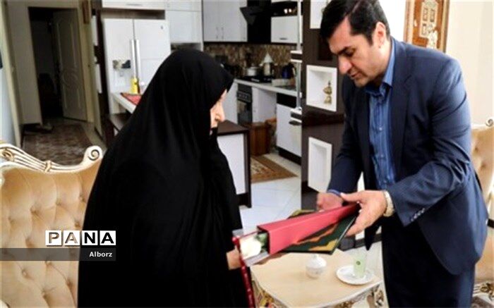 مدیرکل راهداری وحمل و نقل جاده ای استان البرز: شهدا بهترین الگو برای جامعه هستند