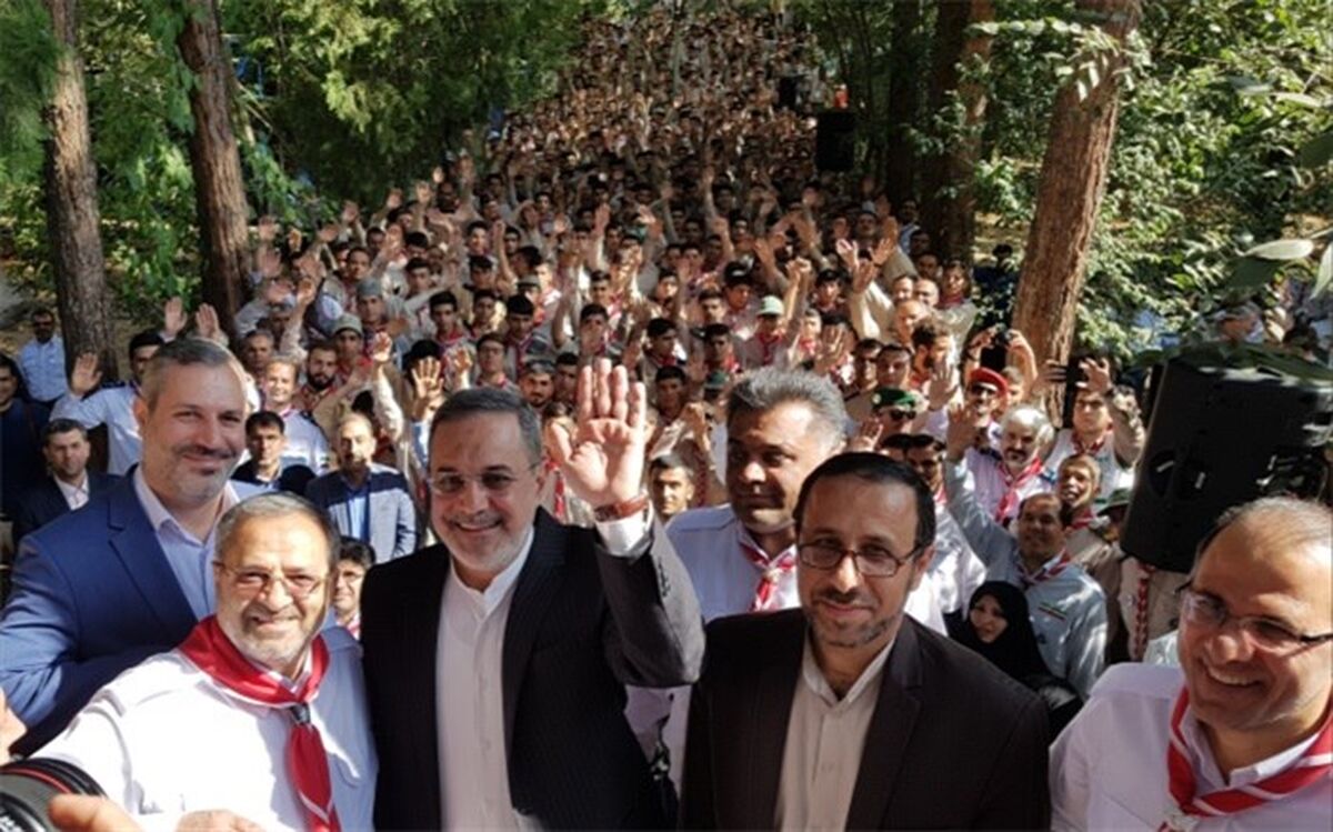 2 وعده وزیر آموزش و پرورش به دانش‌آموزان پیشتاز: رفع حالت کسالت‌بار مدارس  و حذف بخشی از کتاب‌های درسی