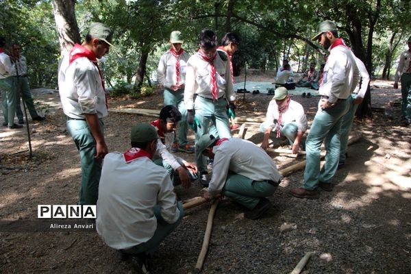 حضور پیشتازان پسر مازندران در کارگاه چوب و‌گره هشتمین اردوی ملی