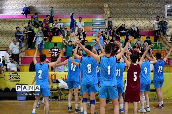 قهرمانی تیم  والیبال‌ البرز در سی‌و‌پنجمین دوره مسابقات دانش‌آموزی کشور