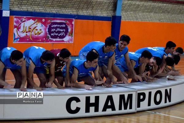 قهرمانی تیم  والیبال‌ البرز در سی‌و‌پنجمین دوره مسابقات دانش‌آموزی کشور