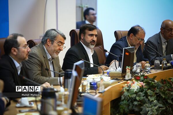 نشست مشترک وزیر کشور با فعالین سازمان‌های مردم نهاد