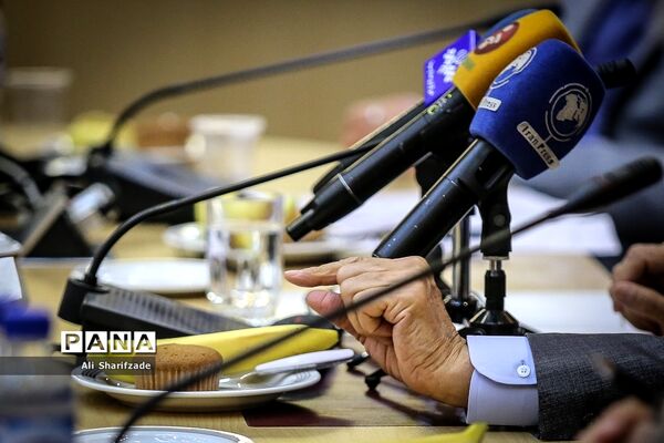 نشست خبری وزیر علوم، تحقیقات و فناوری