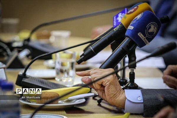 نشست خبری وزیر علوم، تحقیقات و فناوری