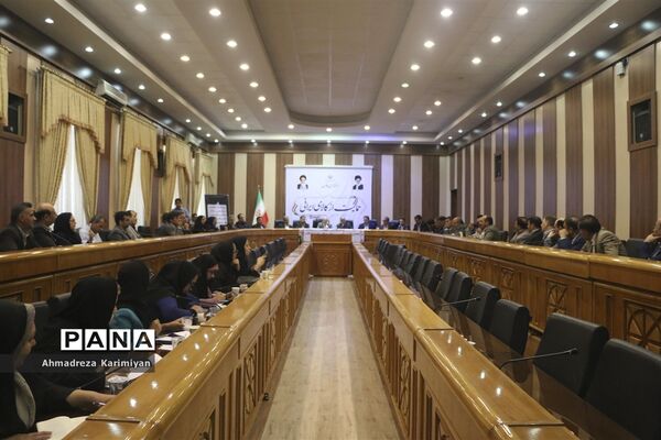 ستاد احیای تالاب های استان فارس