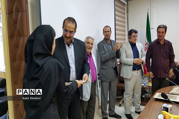 آیین تجلیل از خبرنگاران فعال حوزه آموزش و پرورش البرز