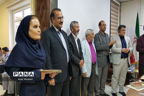 آیین تجلیل از خبرنگاران فعال حوزه آموزش و پرورش البرز