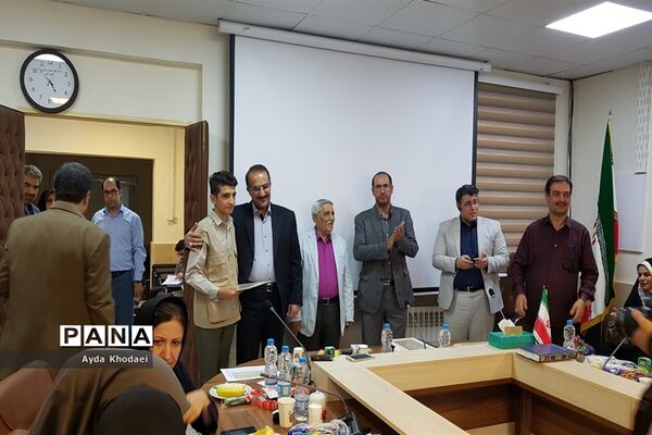 آیین تجلیل از خبرنگاران فعال حوزه آموزش و پرورش البرز