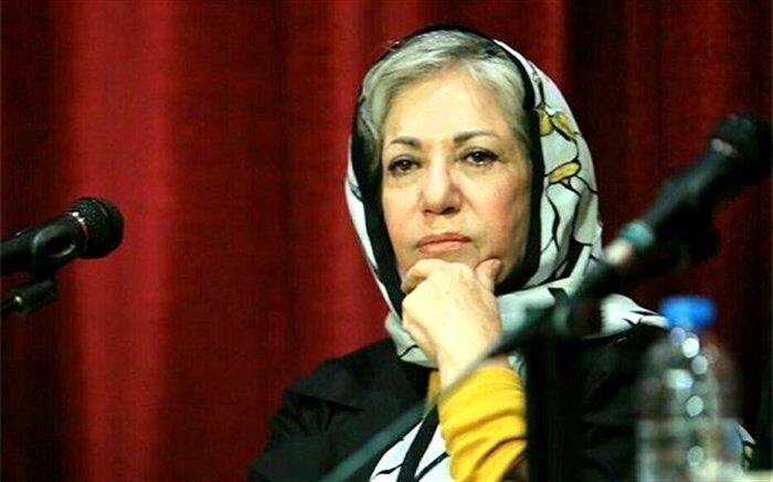 رخشان بنی‌اعتماد فیلمنامه‌ای از زندگی توران میرهادی می‌نویسد