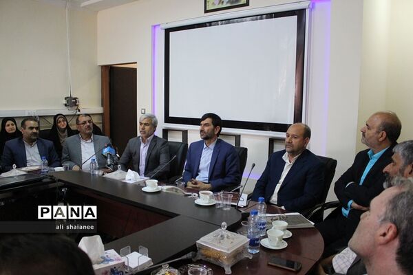 مراسم تکریم و معارفه معاون پژوهش و برنامه ریزی اداره کل آموزش و پرورش سیستان و بلوچستان