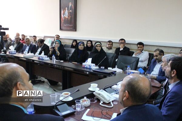 مراسم تکریم و معارفه معاون پژوهش و برنامه ریزی اداره کل آموزش و پرورش سیستان و بلوچستان