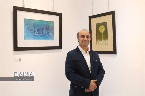 نمایشگاه نقاشی‌خط