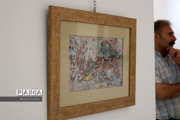 نمایشگاه نقاشی‌خط