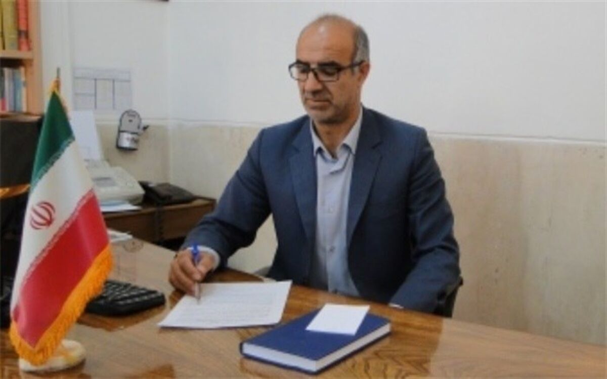 2 مدرسه برتر فعالیت های انجمن اولیا و مربیان شهرستان سمیرم معرفی شد