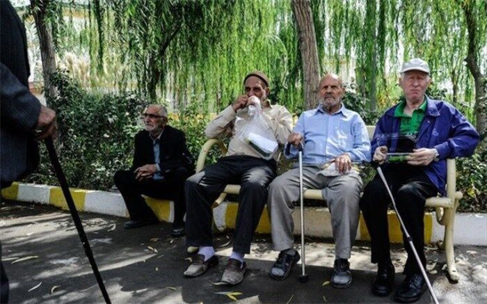 درصورت  اجرای قانون همسان‌سازی حقوق، دریافتی بازنشستگان به 4 میلیون تومان می‌رسد