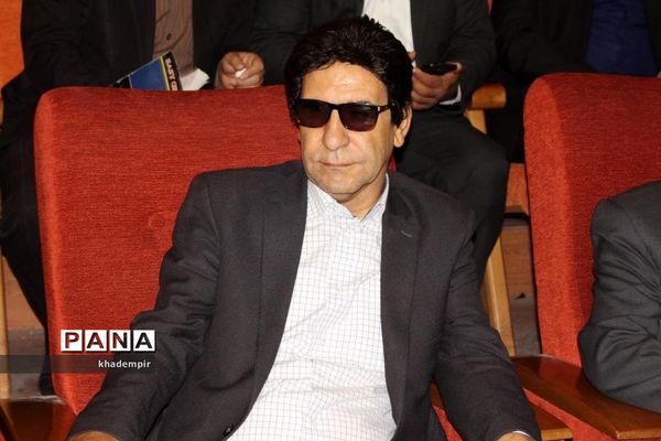 همایش تجلیل از برگزیدگان هجدهمین پرسش مهر ریاست جمهوری درکهگیلویه و بویراحمد