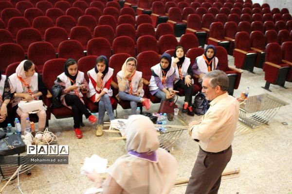 پیش اردوی پیشتازان دختر در کرمانشاه