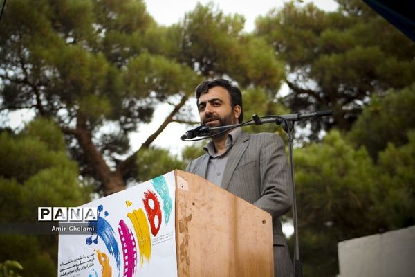 آیین استقبال دانش‌آموزان دختر شرکت‌کننده در سی و ششمین جشنواره فرهنگی، هنری سراسر کشور