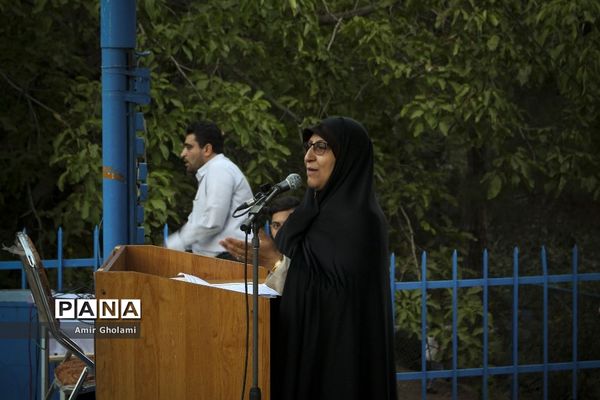 آیین استقبال دانش‌آموزان دختر شرکت‌کننده در سی و ششمین جشنواره فرهنگی، هنری سراسر کشور