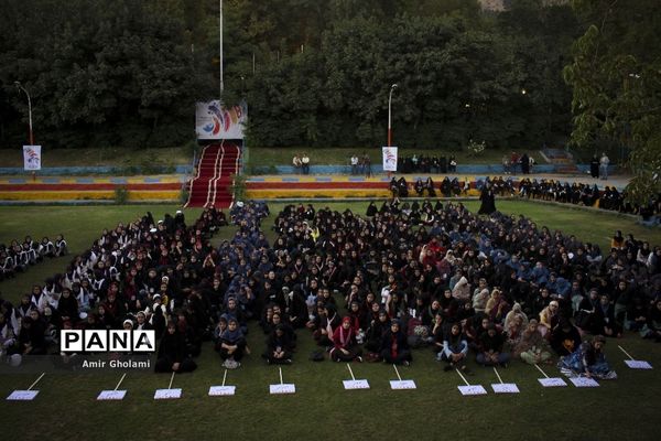 آیین استقبال دانش‌آموزان دختر شرکت‌کننده در سی و ششمین جشنواره فرهنگی، هنری سراسر کشور
