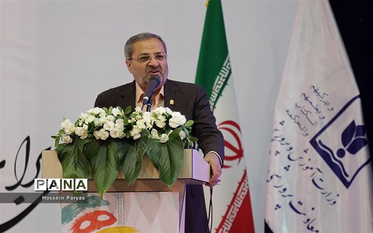 کاظمی: یکی از برنامه‌های مهم در آموزش و پرورش ایجاد روحیه امید و نشاط است