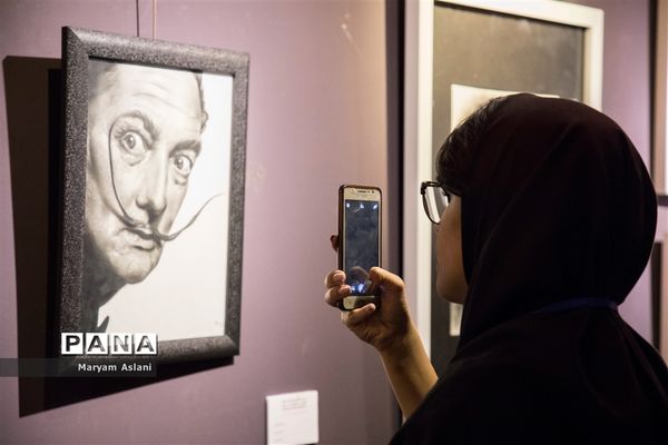 آیین گشایش نمایشگاه هنرهای دستی تجسمی دانش آموزان دختر سراسر کشور