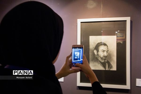 آیین گشایش نمایشگاه هنرهای دستی تجسمی دانش آموزان دختر سراسر کشور