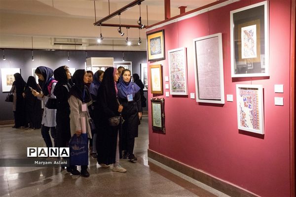 آیین گشایش نمایشگاه هنرهای دستی تجسمی دانش آموزان دختر سراسر کشور