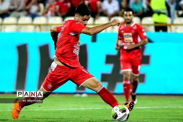 دیدار تیم‎های  پرسپولیس تهران و نفت مسجد سلیمان